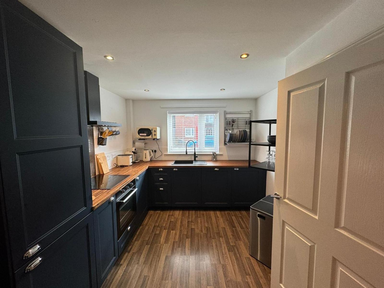 Modern Twin Room Near Ancoats & Etihad Stadium Manchester Exterior photo